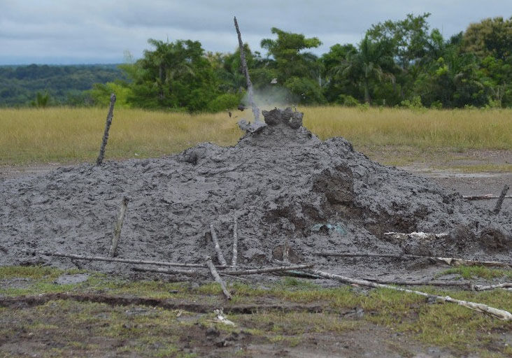 Piparo mud volcano